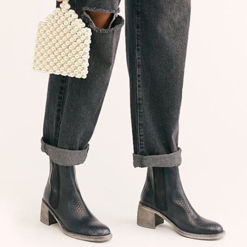 Free People Essential Chelsea Boots - Picture 2 of 15